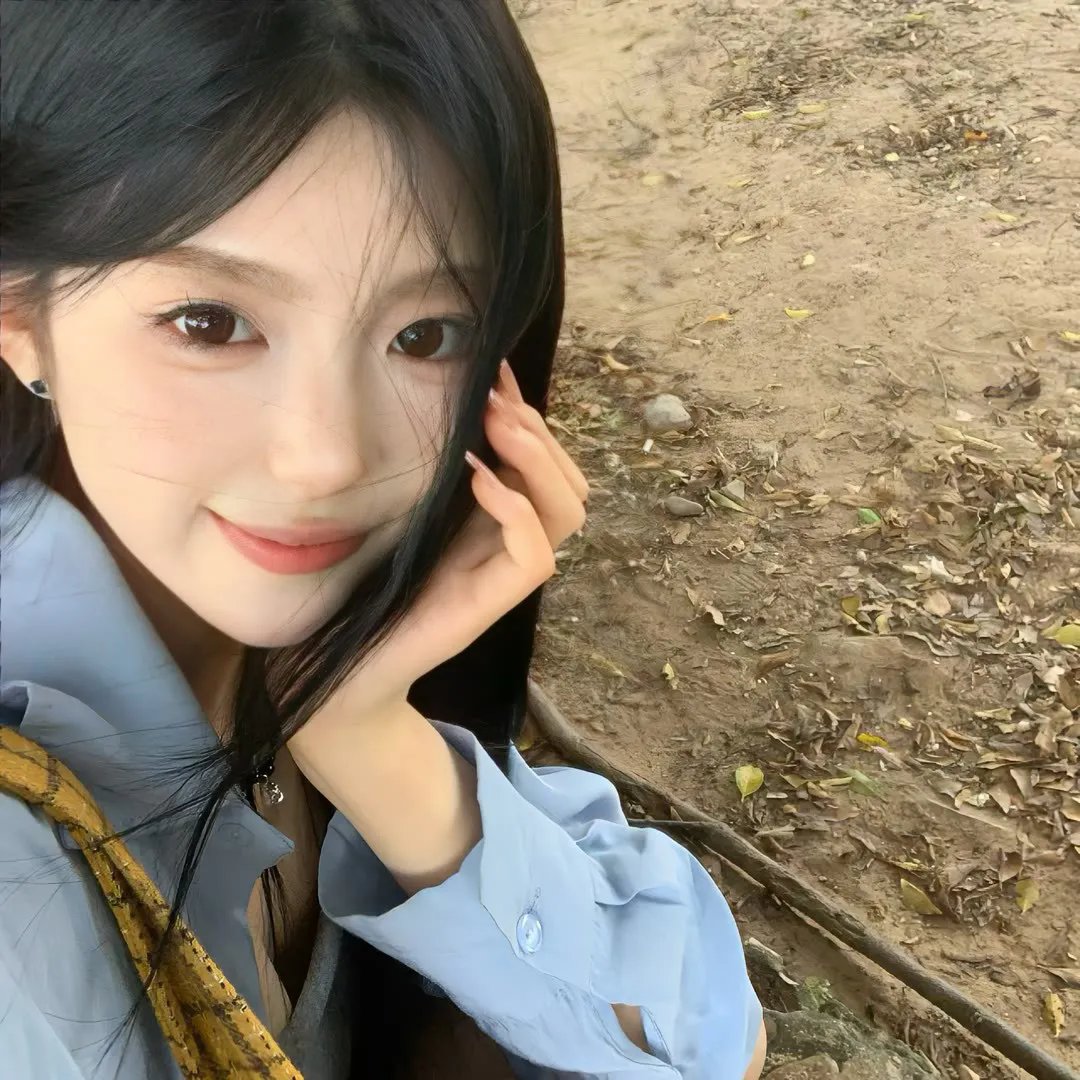 金沙江畔 海报